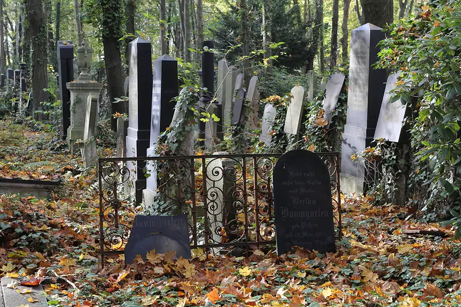 127 | 2014 | Berlin | Jüdischer Friedhof Berlin-Weissensee | © carsten riede fotografie