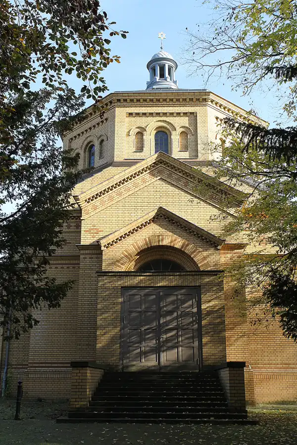 140 | 2014 | Berlin | Jüdischer Friedhof Berlin-Weissensee – Kapelle | © carsten riede fotografie