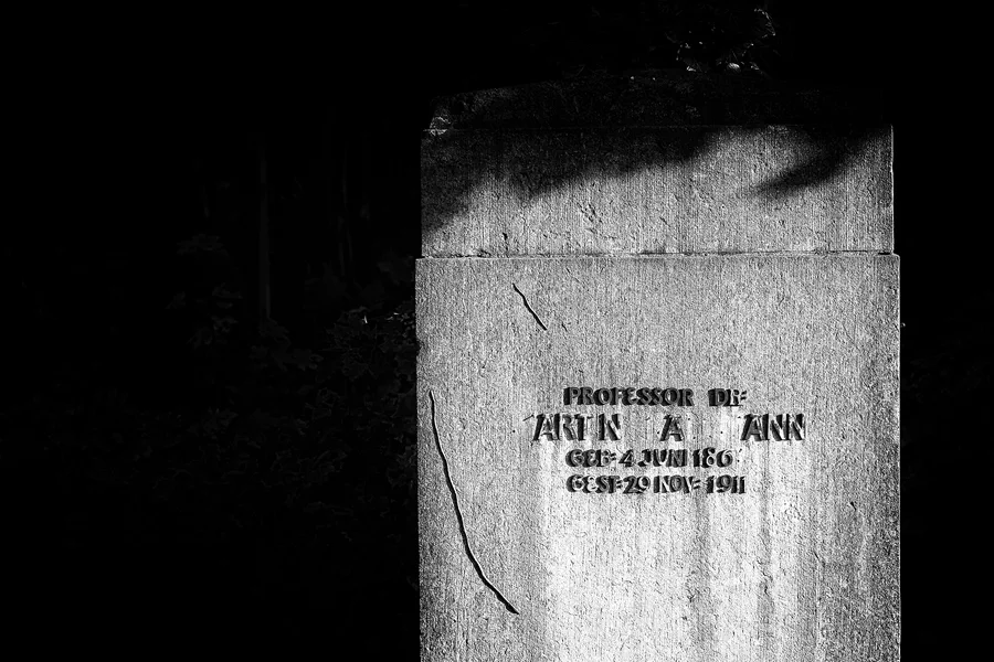 027 | 2014 | Berlin | Jüdischer Friedhof Berlin-Weissensee | © carsten riede fotografie