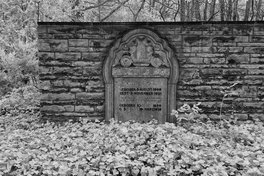 029 | 2014 | Berlin | Jüdischer Friedhof Berlin-Weissensee | © carsten riede fotografie
