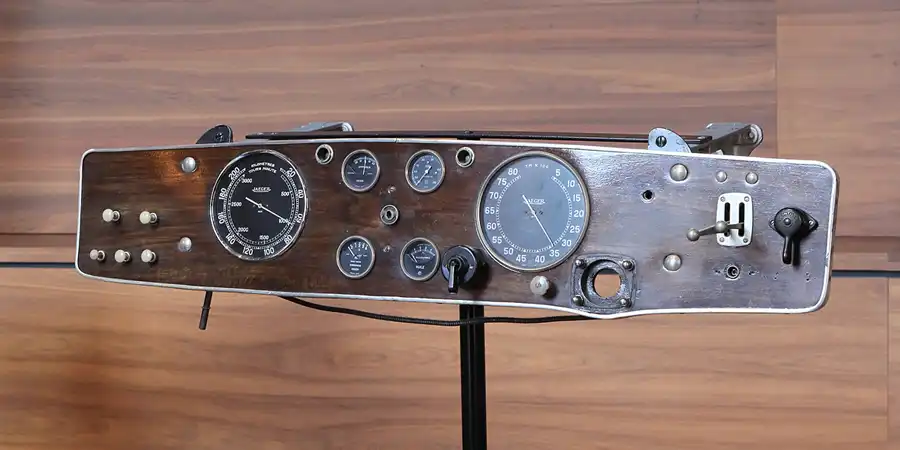 206 | 2014 | Mulhouse | Cité De l´Automobile – Collection Schlumpf | © carsten riede fotografie