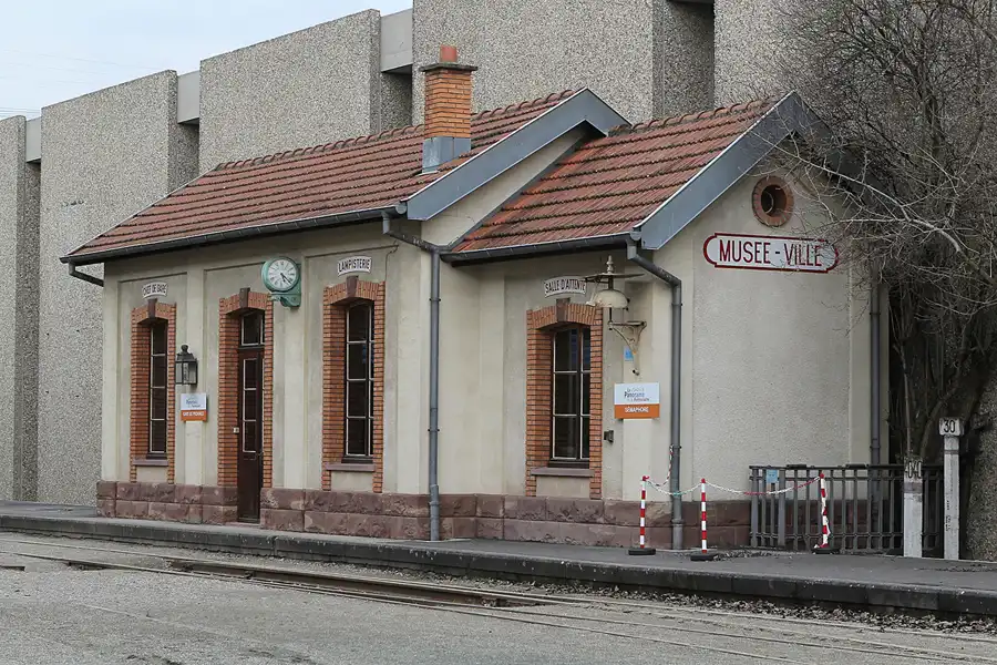 102 | 2014 | Mulhouse | Cité Du Train | © carsten riede fotografie