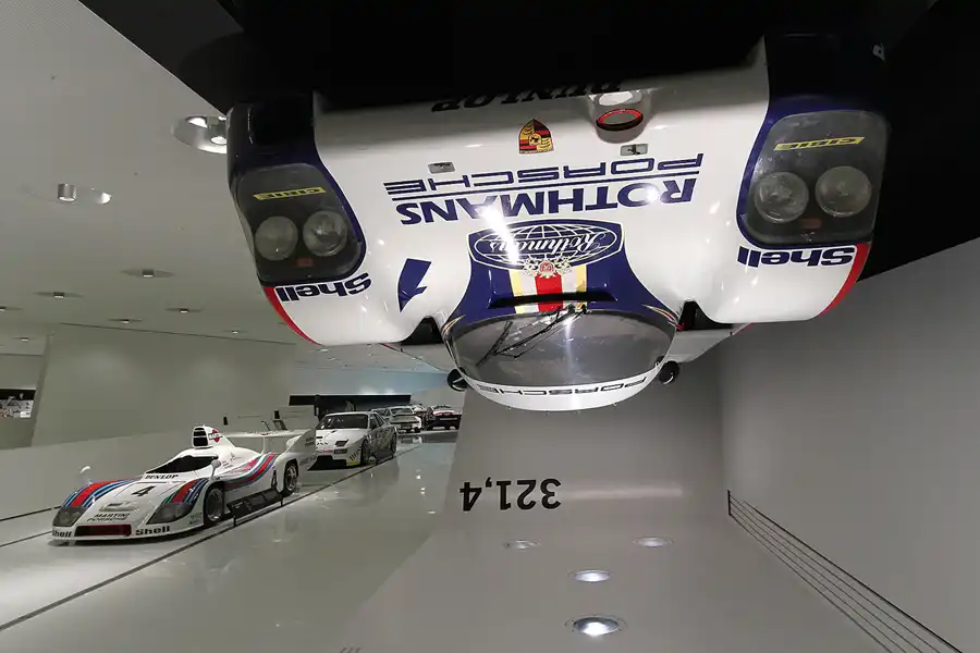 054 | 2014 | Stuttgart | Porsche Museum | © carsten riede fotografie