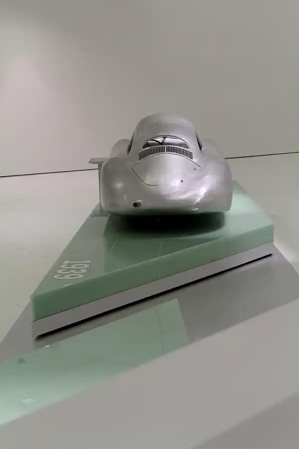 099 | 2014 | Stuttgart | Porsche Museum | © carsten riede fotografie