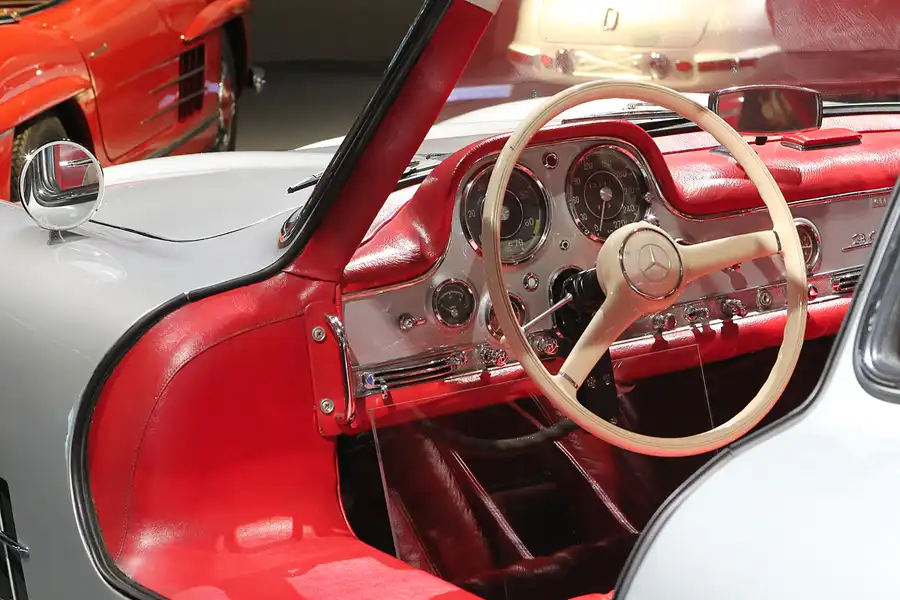 034 | 2014 | Stuttgart | Mercedes Benz Museum | © carsten riede fotografie