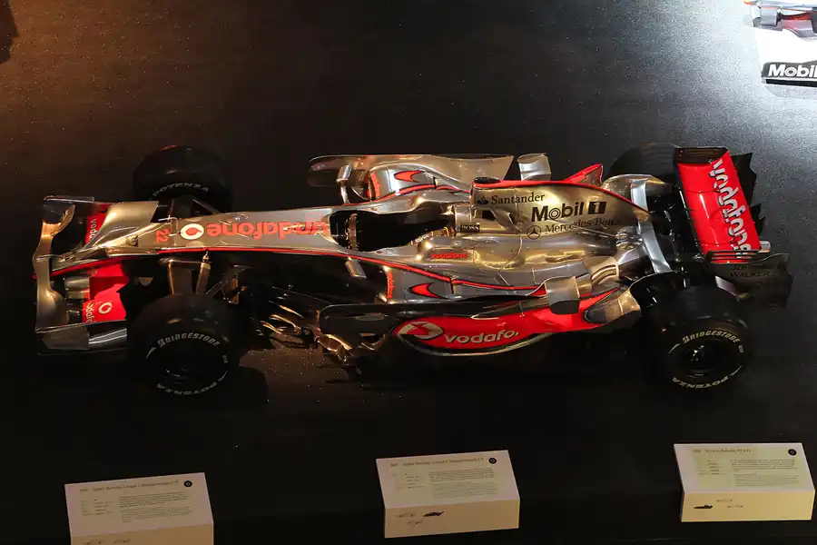 054 | 2014 | Stuttgart | Mercedes Benz Museum | © carsten riede fotografie