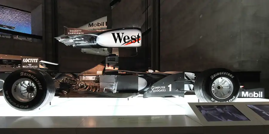 062 | 2014 | Stuttgart | Mercedes Benz Museum | © carsten riede fotografie