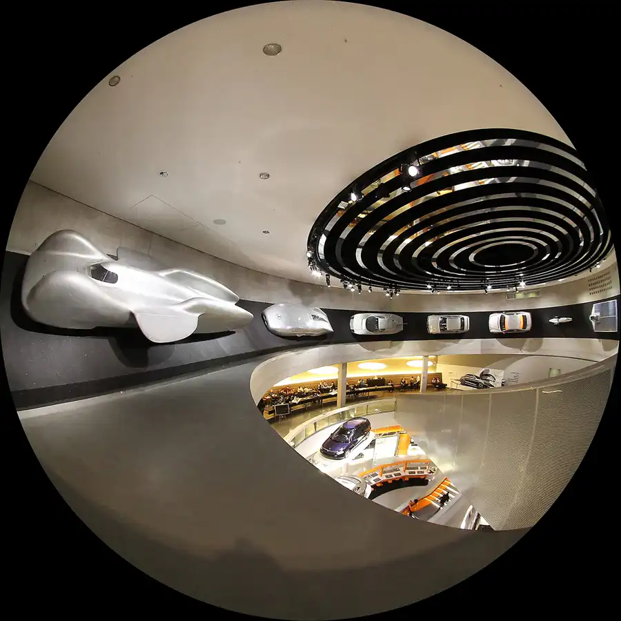 072 | 2014 | Stuttgart | Mercedes Benz Museum | © carsten riede fotografie