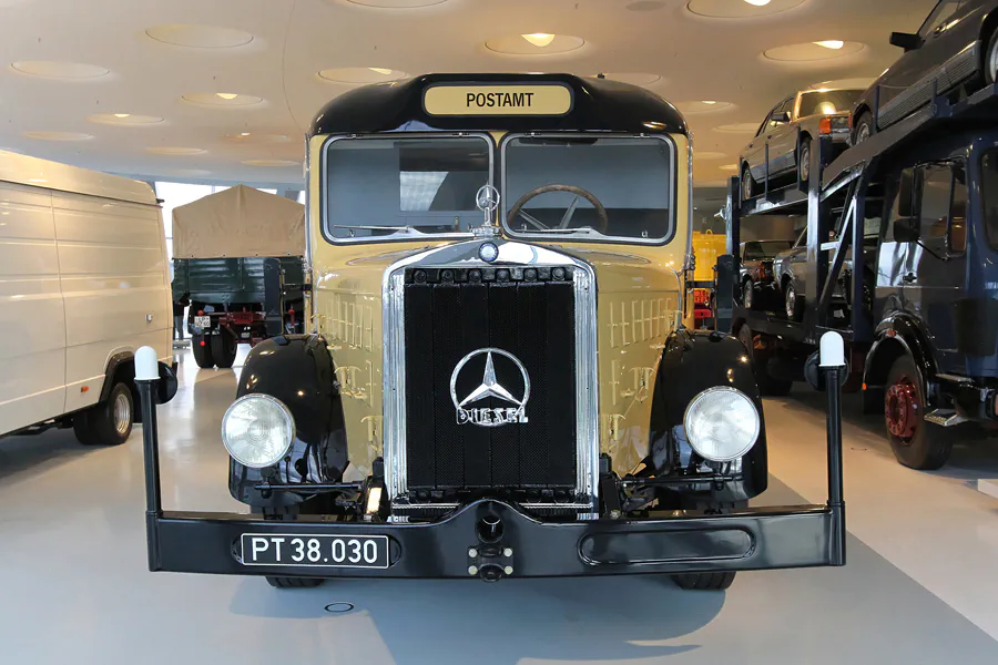 031 | 2014 | Stuttgart | Mercedes Benz Museum | © carsten riede fotografie