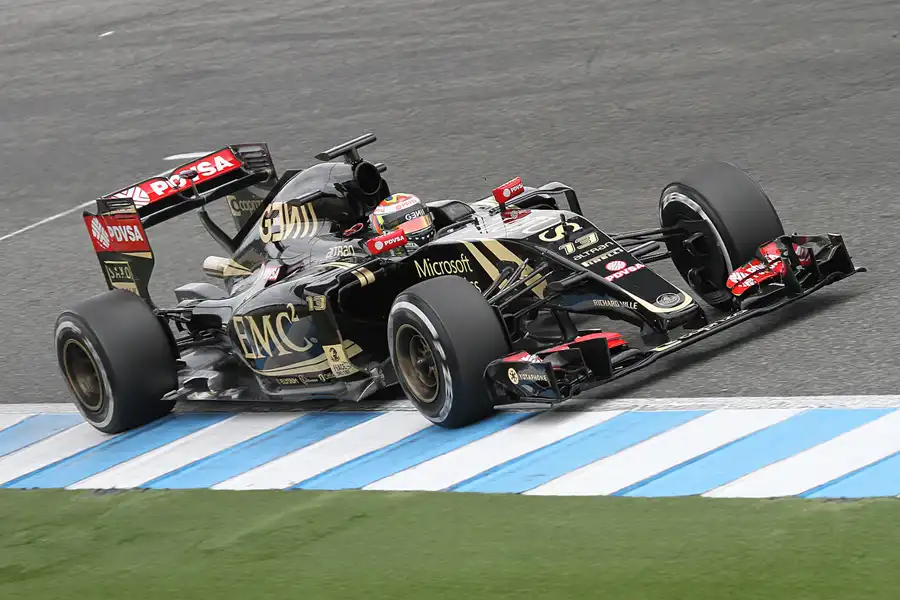 046 | 2015 | Jerez De La Frontera | Lotus-Mercedes Benz E23 Hybrid | Pastor Maldonado | © carsten riede fotografie