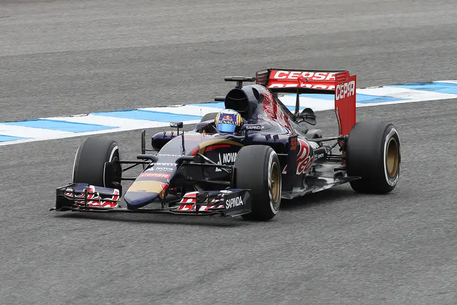 153 | 2015 | Jerez De La Frontera | Toro Rosso-Renault STR10 | Carlos Sainz Jr. | © carsten riede fotografie