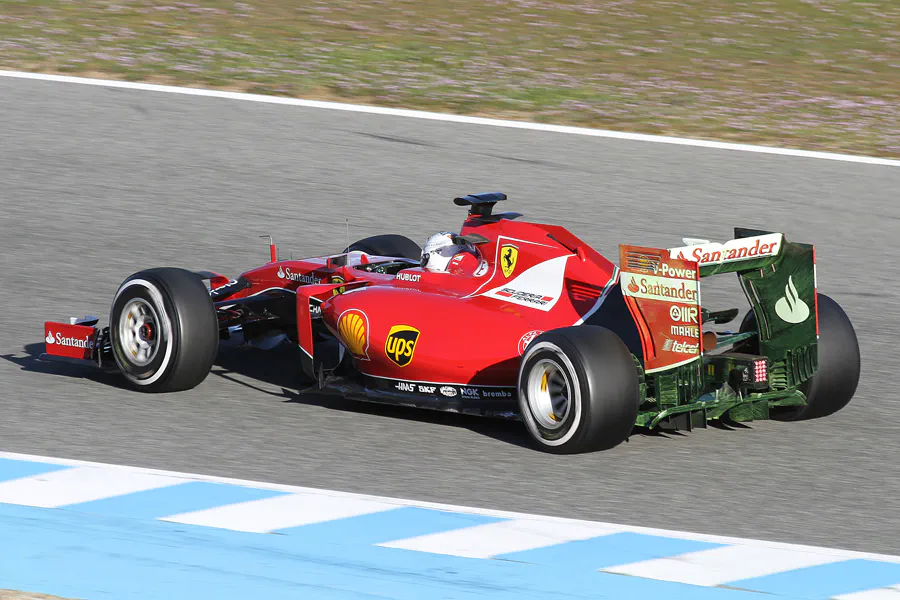 2015_02_019 | Jerez De La Frontera | Ferrari SF15-T | Sebastian Vettel | © carsten riede fotografie