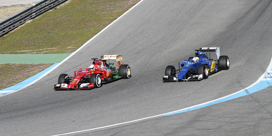 028 | 2015 | Jerez De La Frontera | Ferrari SF15-T | Sebastian Vettel + Sauber-Ferrari C34 | Marcus Ericsson | © carsten riede fotografie