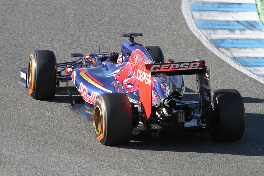 2015_02_144 | Jerez De La Frontera | Toro Rosso-Renault STR10 | Carlos Sainz Jr. | © carsten riede fotografie