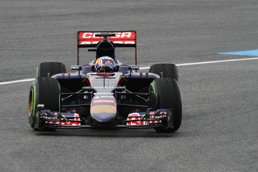 148 | 2015 | Jerez De La Frontera | Toro Rosso-Renault STR10 | Carlos Sainz Jr. | © carsten riede fotografie