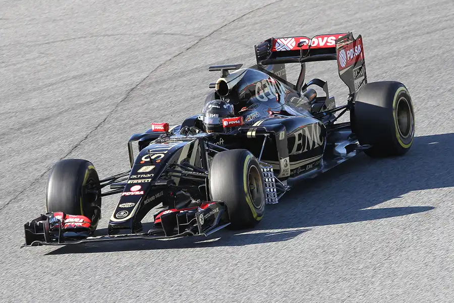 048 | 2015 | Barcelona | Lotus-Mercedes Benz E23 Hybrid | Romain Grosjean | © carsten riede fotografie
