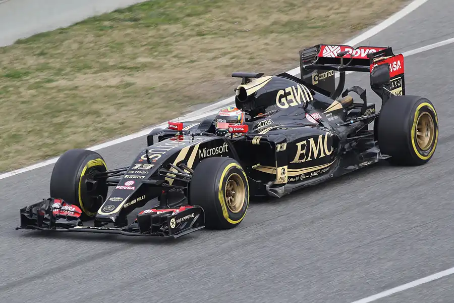 057 | 2015 | Barcelona | Lotus-Mercedes Benz E23 Hybrid | Pastor Maldonado | © carsten riede fotografie