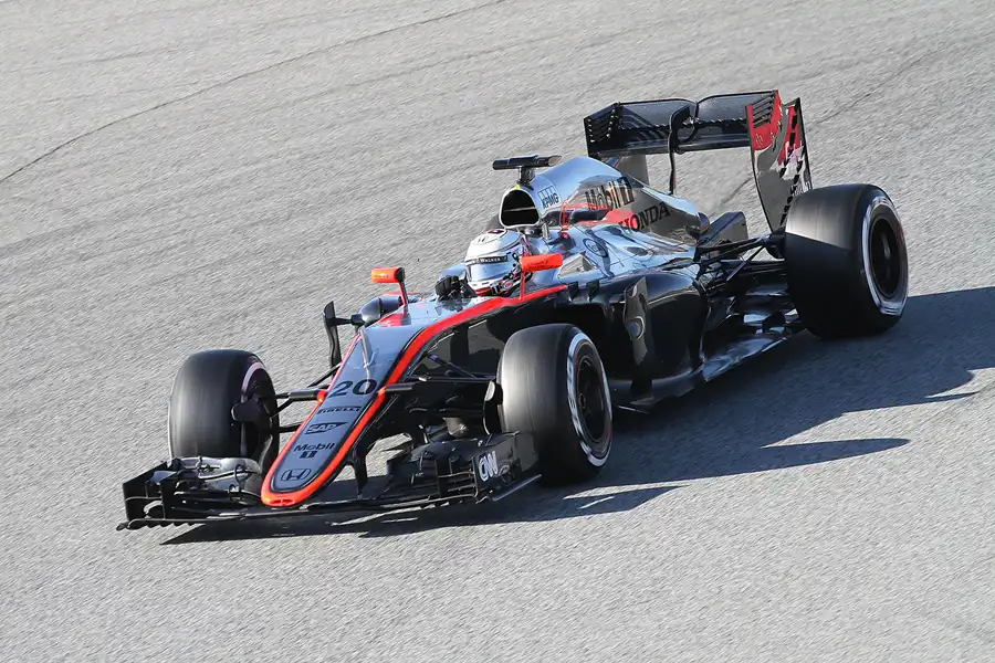 072 | 2015 | Barcelona | McLaren-Honda MP4-30 | Kevin Magnussen | © carsten riede fotografie