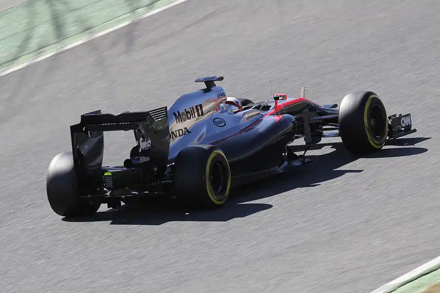 078 | 2015 | Barcelona | McLaren-Honda MP4-30 | Kevin Magnussen | © carsten riede fotografie