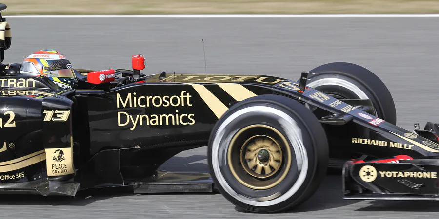 061 | 2015 | Barcelona | Lotus-Mercedes Benz E23 Hybrid | Pastor Maldonado | © carsten riede fotografie