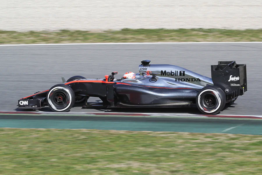 066 | 2015 | Barcelona | McLaren-Honda MP4-30 | Jenson Button | © carsten riede fotografie