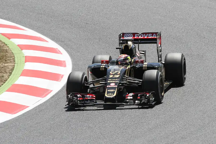 051 | 2015 | Barcelona | Lotus-Mercedes Benz E23 Hybrid | Pastor Maldonado | © carsten riede fotografie