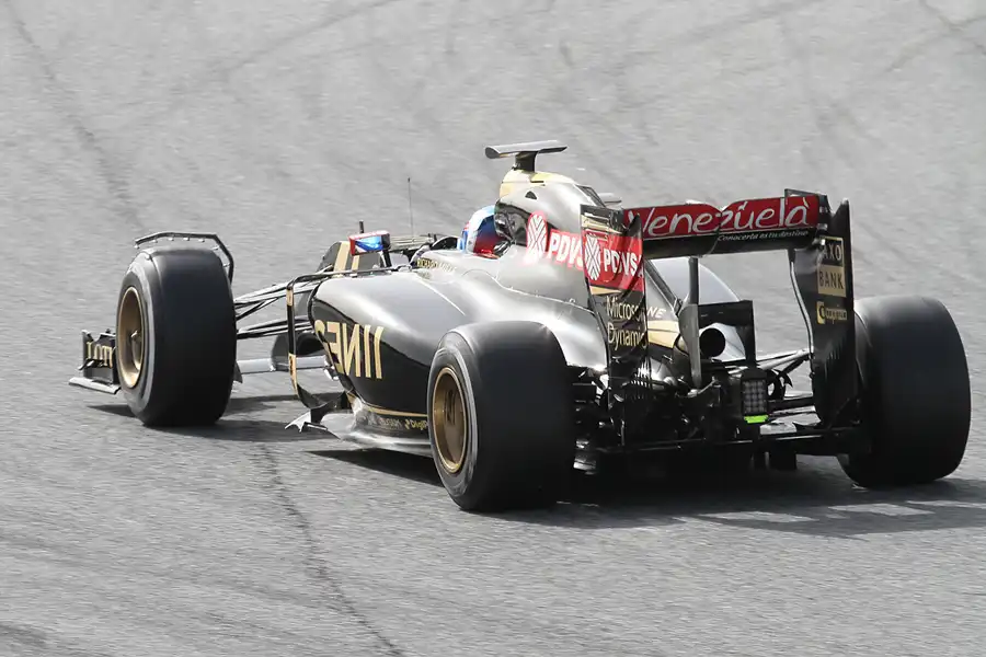 061 | 2015 | Barcelona | Lotus-Mercedes Benz E23 Hybrid | Jolyon Palmer | © carsten riede fotografie