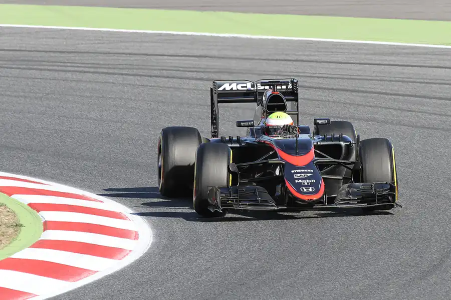 083 | 2015 | Barcelona | McLaren-Honda MP4-30 | Oliver Turvey | © carsten riede fotografie