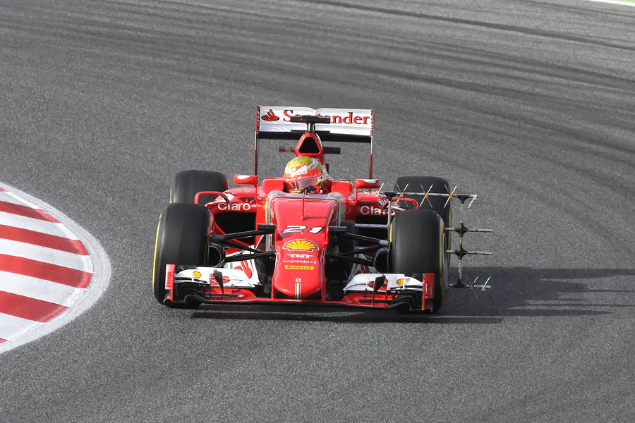 002 | 2015 | Barcelona | Ferrari SF15-T | Esteban Gutierrez | © carsten riede fotografie