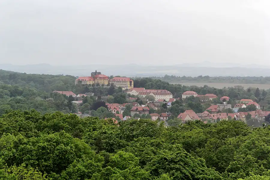 081 | 2015 | Ballenstedt | Blick von der Bezirksparteischule der SED ´Wilhelm Liebknecht´ | © carsten riede fotografie
