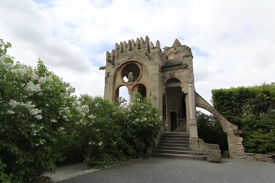 044 | 2015 | Ballenstedt OT Rieder | Roseburg | © carsten riede fotografie