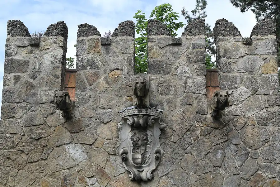 058 | 2015 | Ballenstedt OT Rieder | Roseburg | © carsten riede fotografie