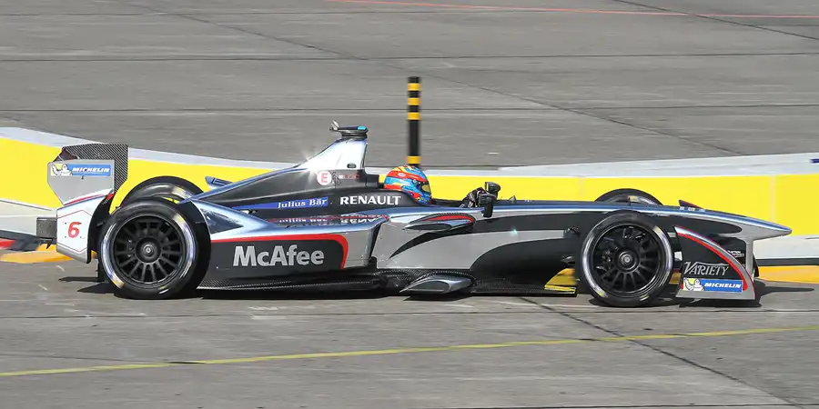 044 | 2015 | Berlin | Spark-Renault SRT_01E | Team Dragon Racing | Loic Duval | © carsten riede fotografie