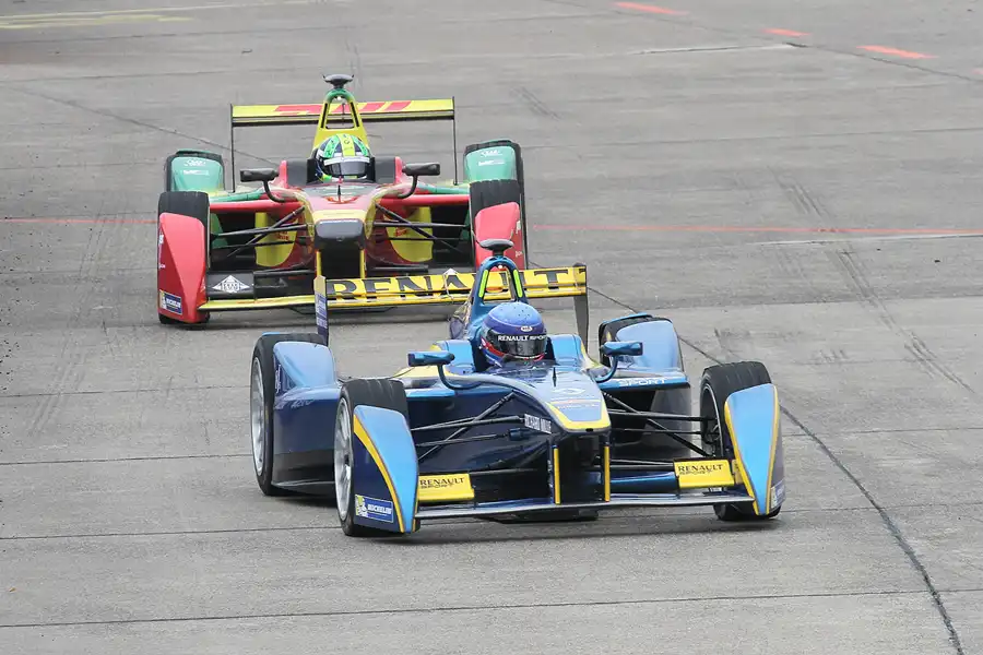 067 | 2015 | Berlin | Spark-Renault SRT_01E | Team e.dams-Renault | Nicolas Prost + Spark-Renault SRT_01E | Team Audi Sport ABT | Lucas Di Grassi | © carsten riede fotografie