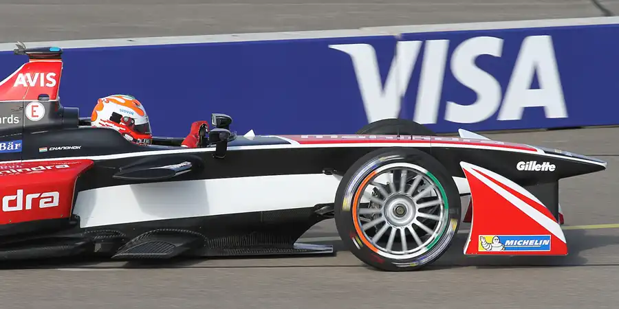069 | 2015 | Berlin | Spark-Renault SRT_01E | Team Mahindra Racing | Karun Chandhok | © carsten riede fotografie