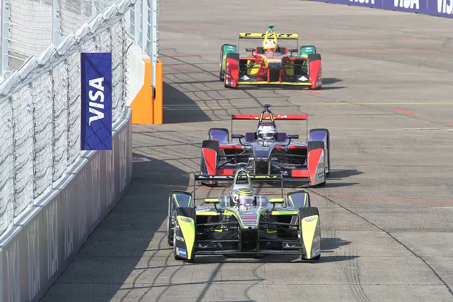 092 | 2015 | Berlin | Spark-Renault SRT_01E | Team NEXTEV TCR | Nelson Piquet Jr. + Spark-Renault SRT_01E | Team Virgin Racing | Sam Bird + Spark-Renault SRT_01E | Team Audi Sport ABT | Daniel Abt | © carsten riede fotografie