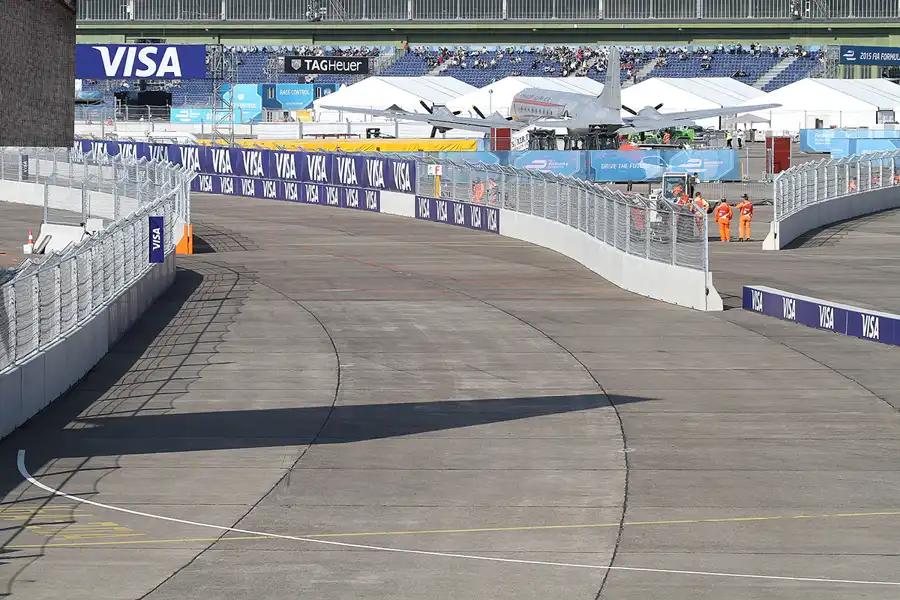 151 | 2015 | Berlin | Tempelhof Field | © carsten riede fotografie