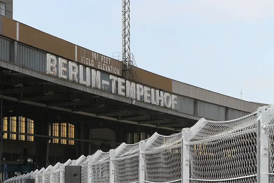 189 | 2015 | Berlin | Tempelhof Field | © carsten riede fotografie