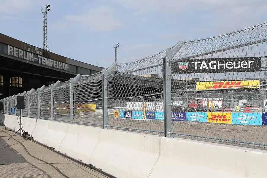 190 | 2015 | Berlin | Tempelhof Field | © carsten riede fotografie