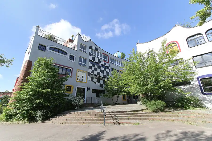 004 | 2015 | Lutherstadt Wittenberg | Hundertwasserschule | © carsten riede fotografie