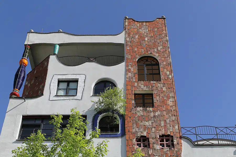 016 | 2015 | Lutherstadt Wittenberg | Hundertwasserschule | © carsten riede fotografie