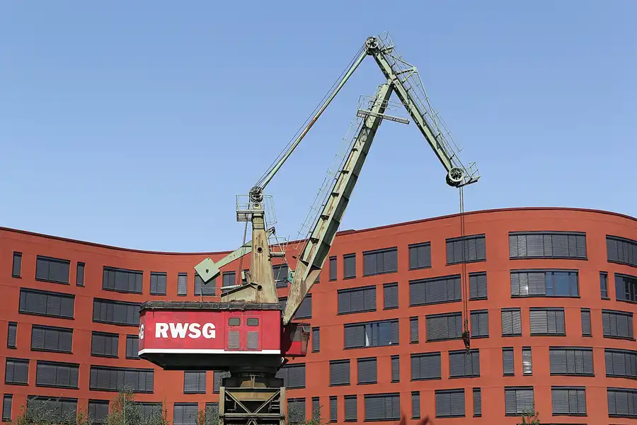 083 | 2015 | Duisburg | Innenhafen | © carsten riede fotografie