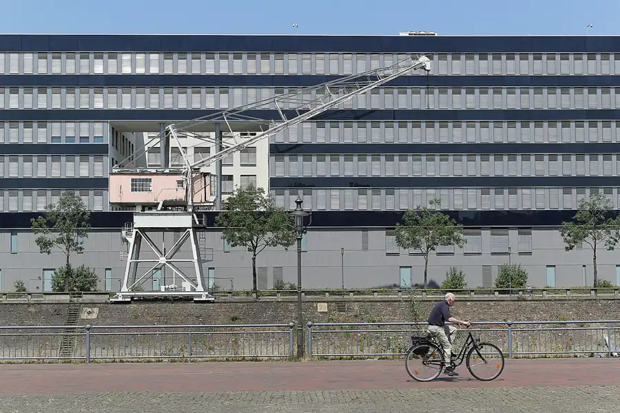 087 | 2015 | Duisburg | Innenhafen | © carsten riede fotografie