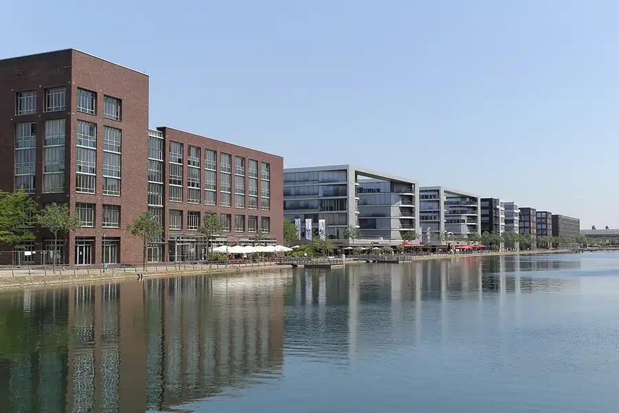 093 | 2015 | Duisburg | Innenhafen | © carsten riede fotografie