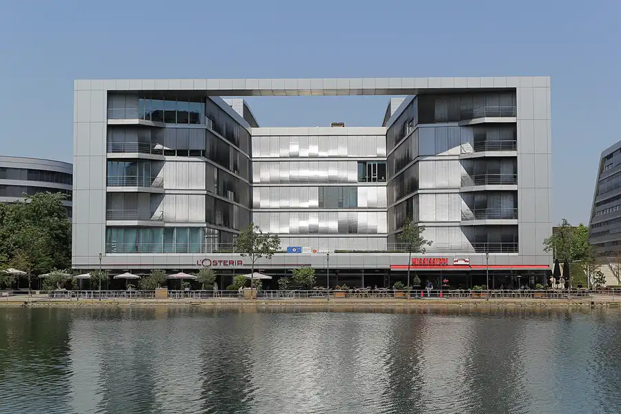 098 | 2015 | Duisburg | Innenhafen | © carsten riede fotografie