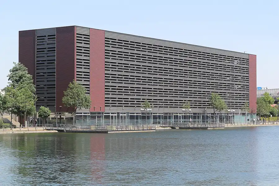 099 | 2015 | Duisburg | Innenhafen | © carsten riede fotografie