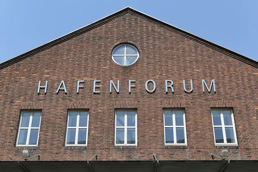 103 | 2015 | Duisburg | Innenhafen | © carsten riede fotografie