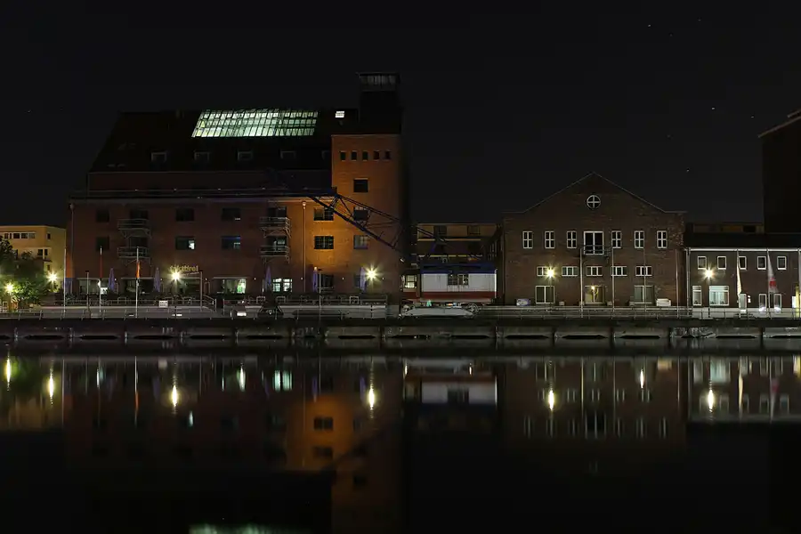 013 | 2015 | Duisburg | Innenhafen | © carsten riede fotografie