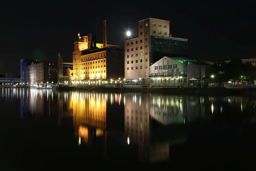 014 | 2015 | Duisburg | Innenhafen | © carsten riede fotografie
