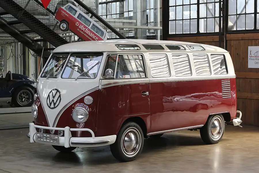 008 | 2015 | Düsseldorf | Classic Remise | © carsten riede fotografie